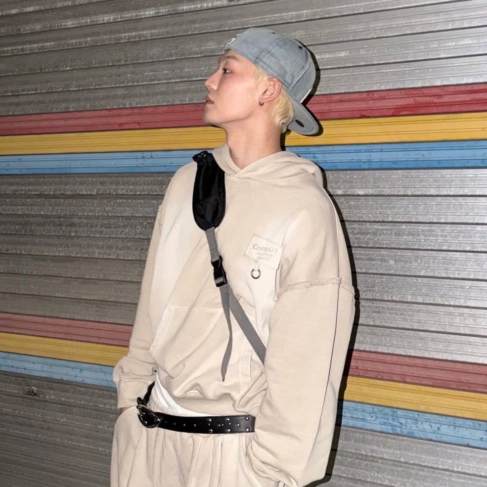 Behind-the-scenes cut of Chan (A.C.E)