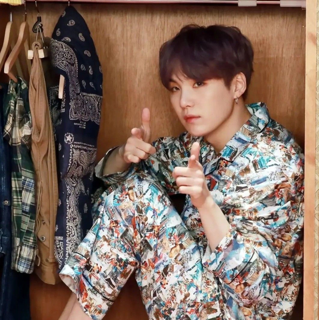 Behind-the-scenes cut of SUGA (BTS)