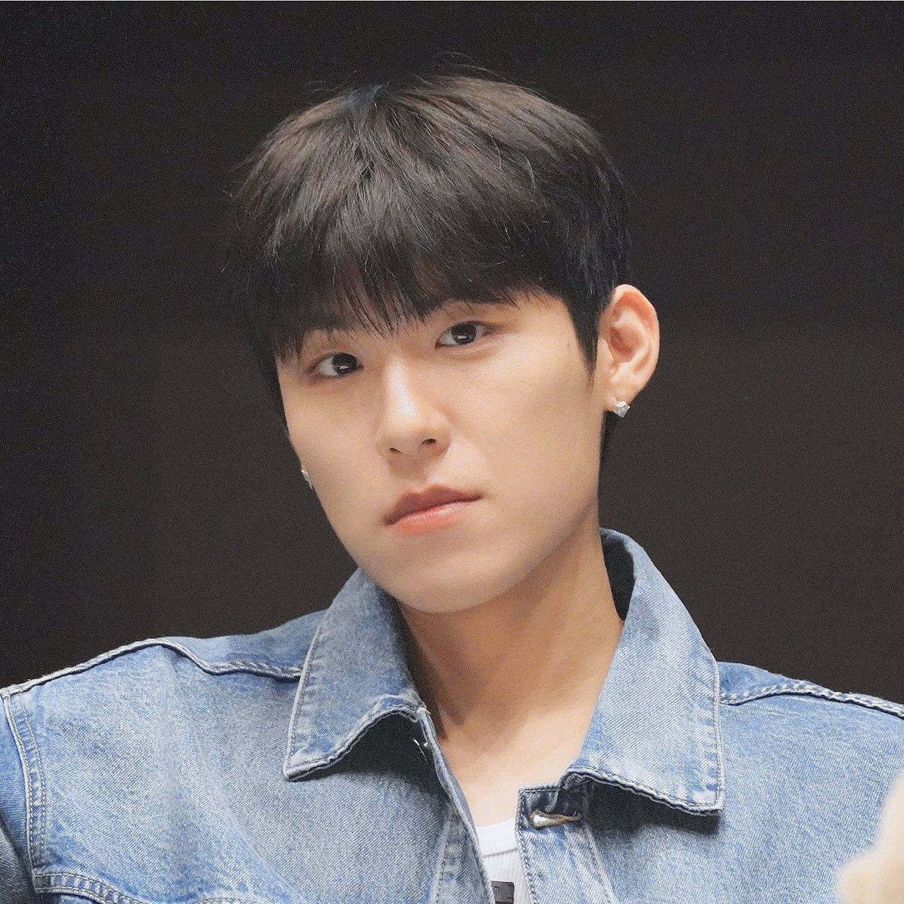 A moment captured by Park Woojin (AB6IX)'s fan