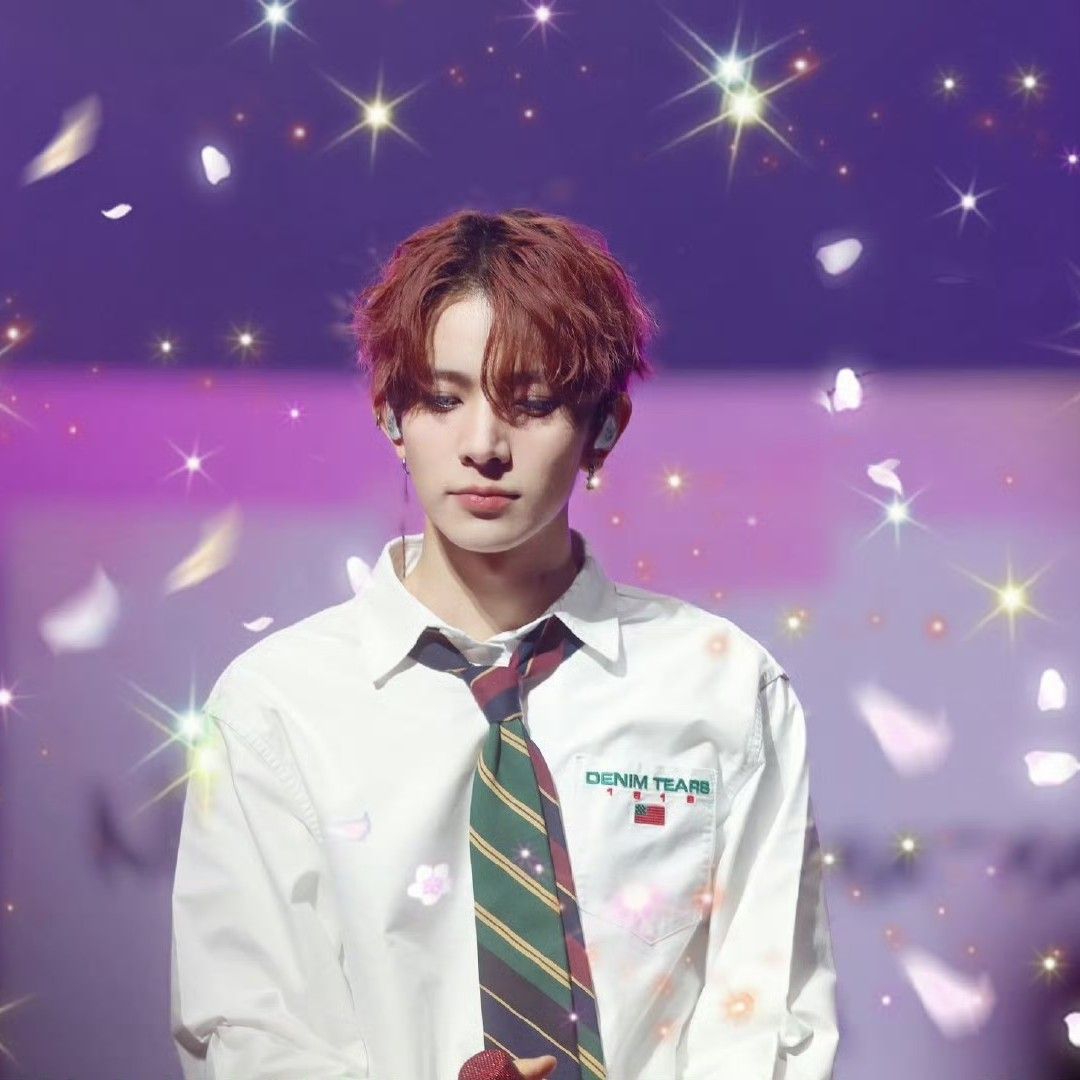 Latest photo of Heeseung (ENHYPEN)