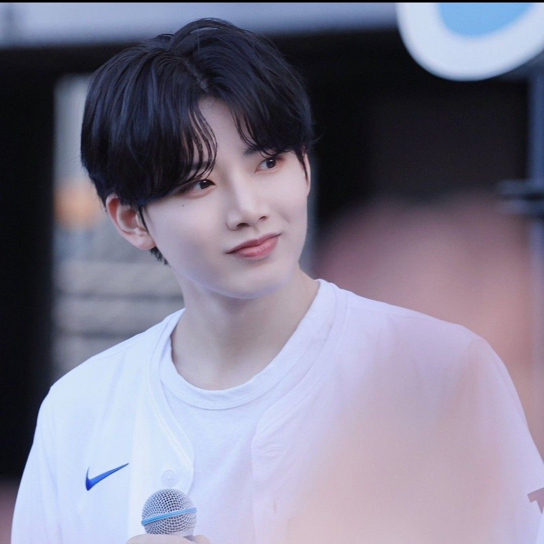 Recent activity shot of Junkyu (TREASURE)