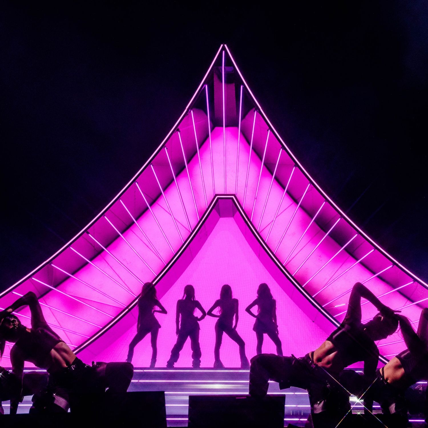 Behind-the-scenes cut of BLACKPINK