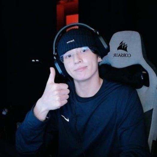 柾国 (防弹少年团)的最新活动照片