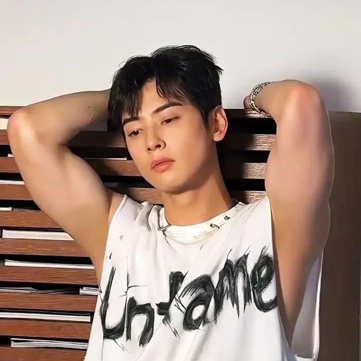 Recent activity shot of Eunwoo (ASTRO)