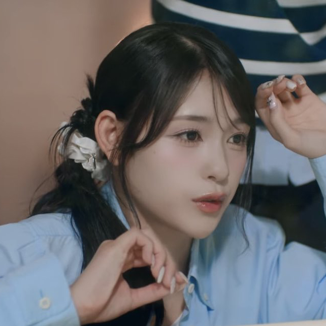 石井兰 (ME:I)的最新照片