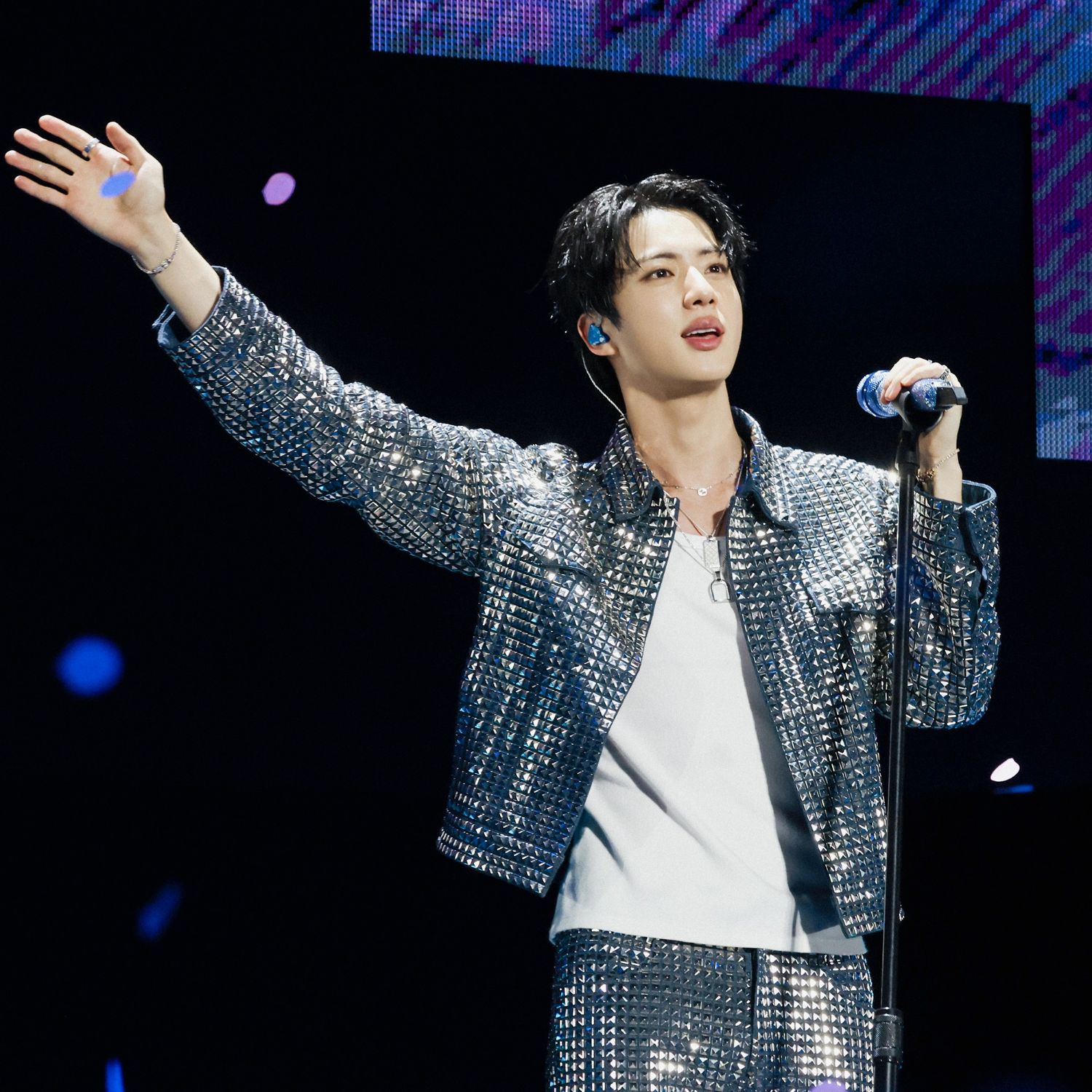 A moment captured by Jin (BTS)'s fan