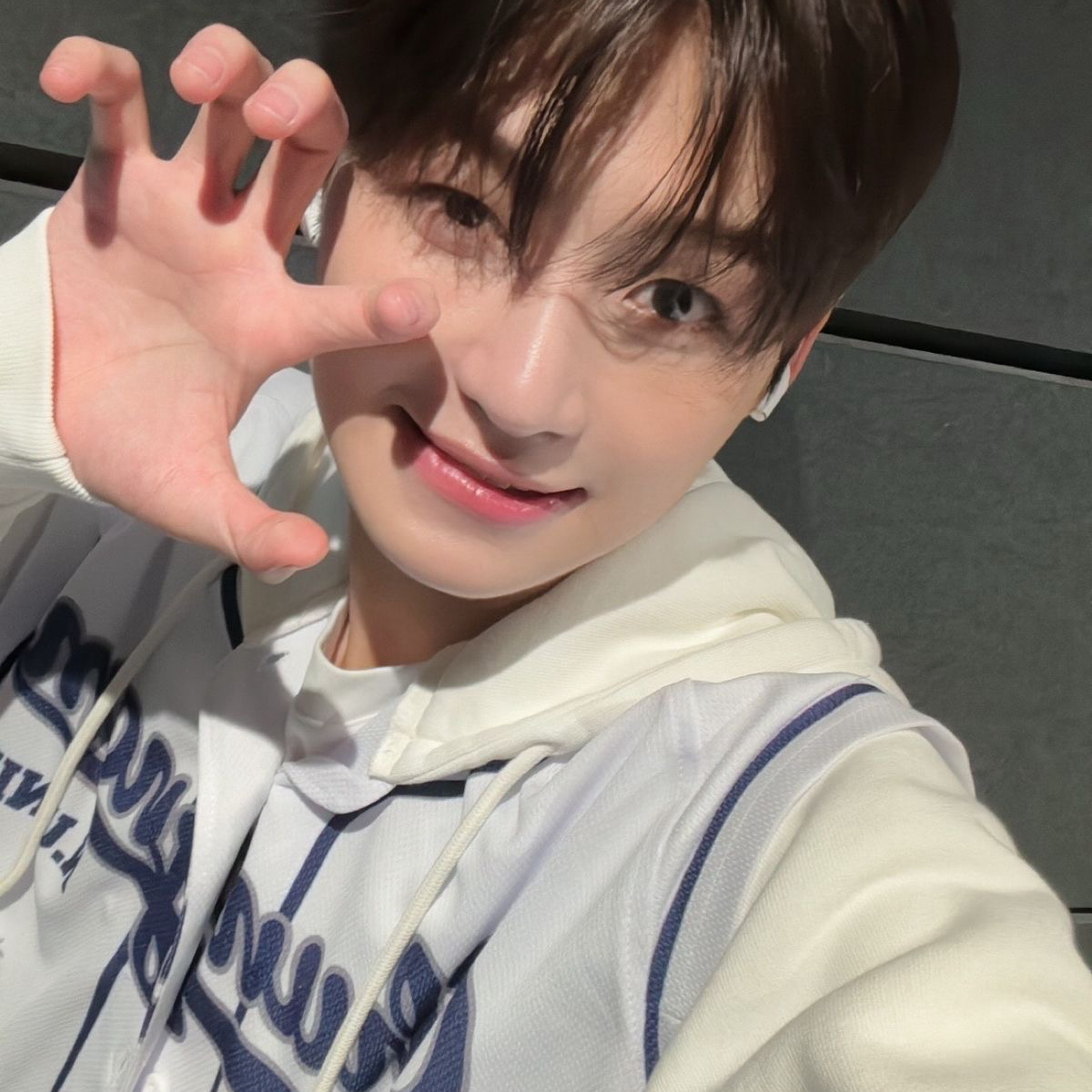 Behind-the-scenes cut of Jihoon (TWS)