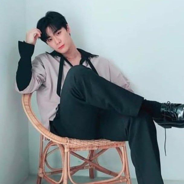 A moment captured by Moonbin (ASTRO)'s fan