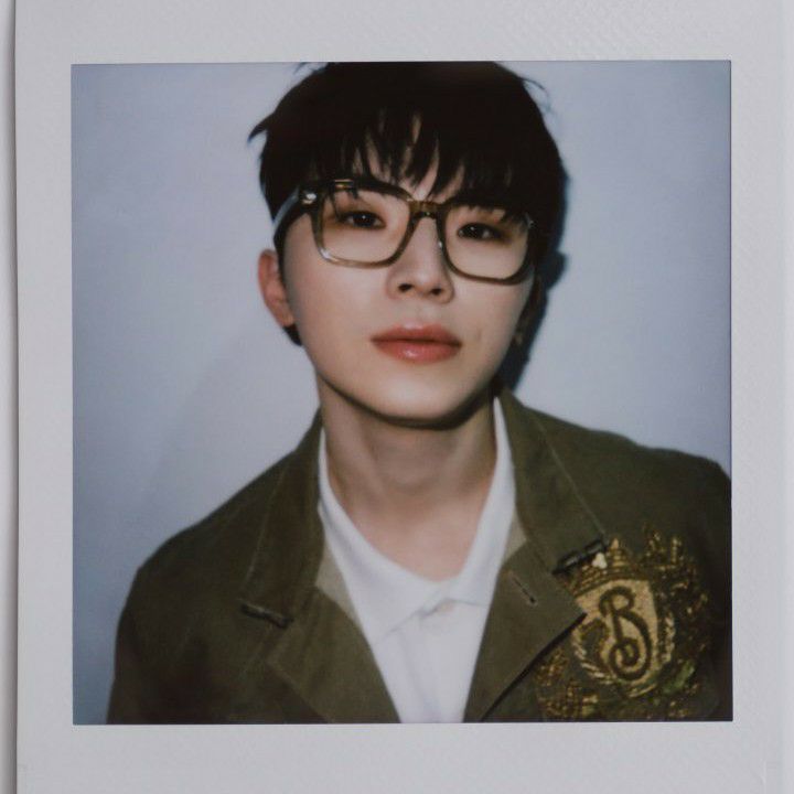 Behind-the-scenes cut of Woozi (SEVENTEEN)