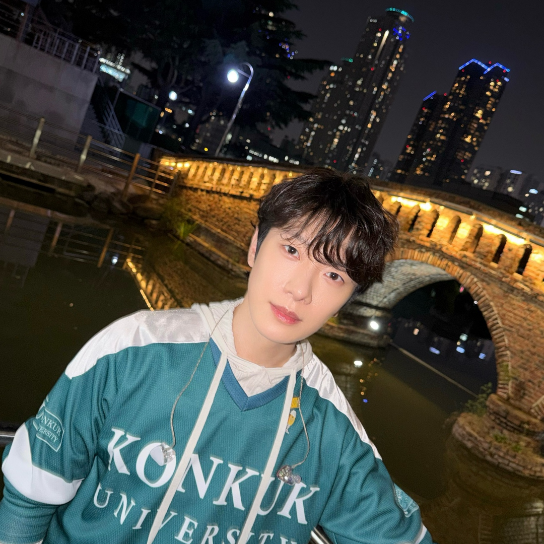 Behind-the-scenes cut of Choi Minhwan (FTIsland)