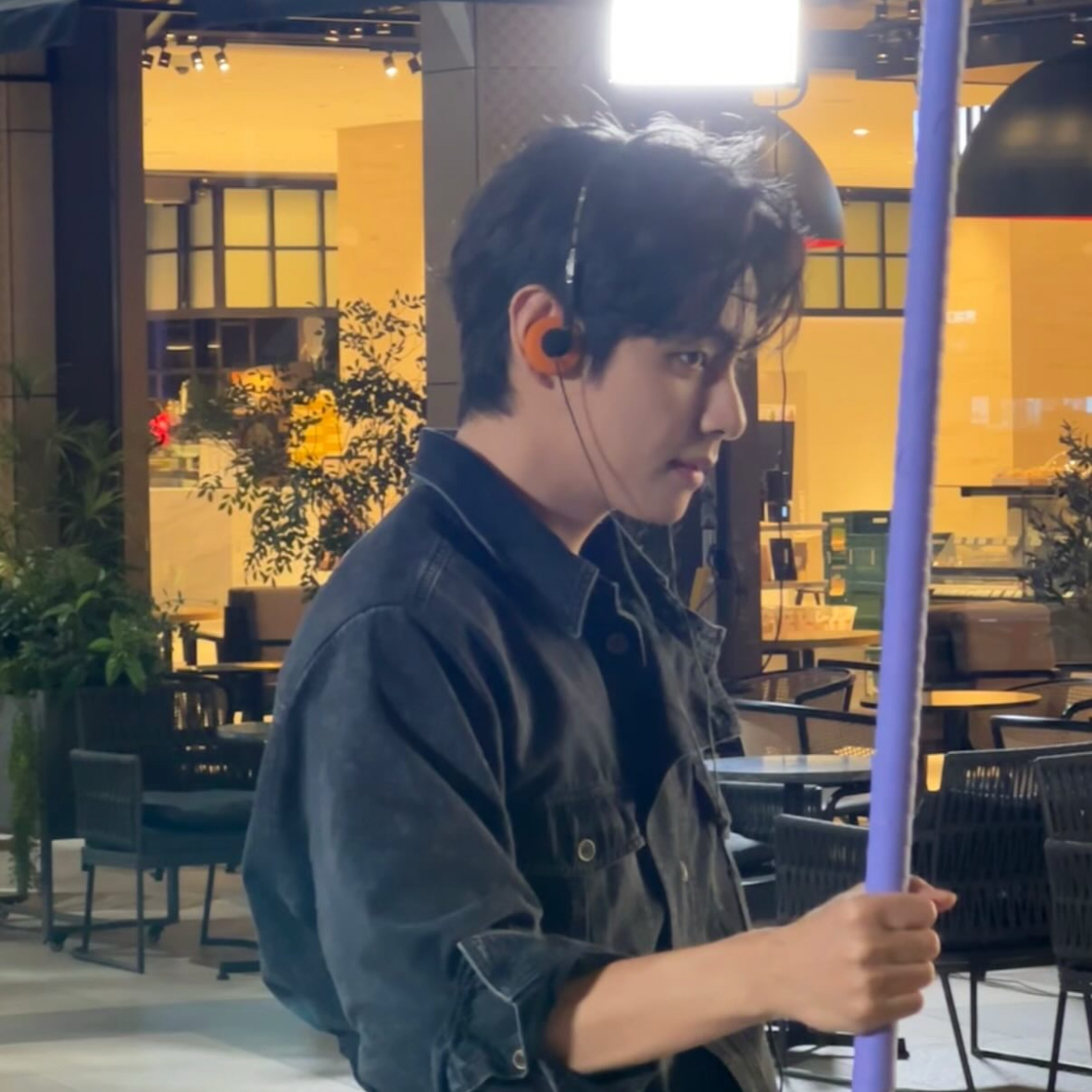 V (防弹少年团)的最新照片