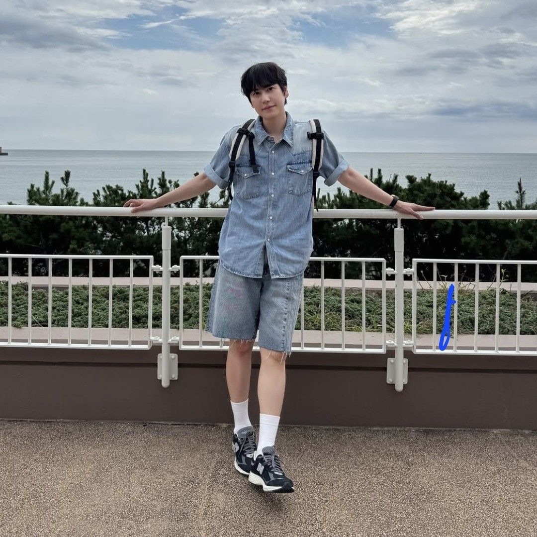 Behind-the-scenes cut of Kyuhyun (Super Junior)