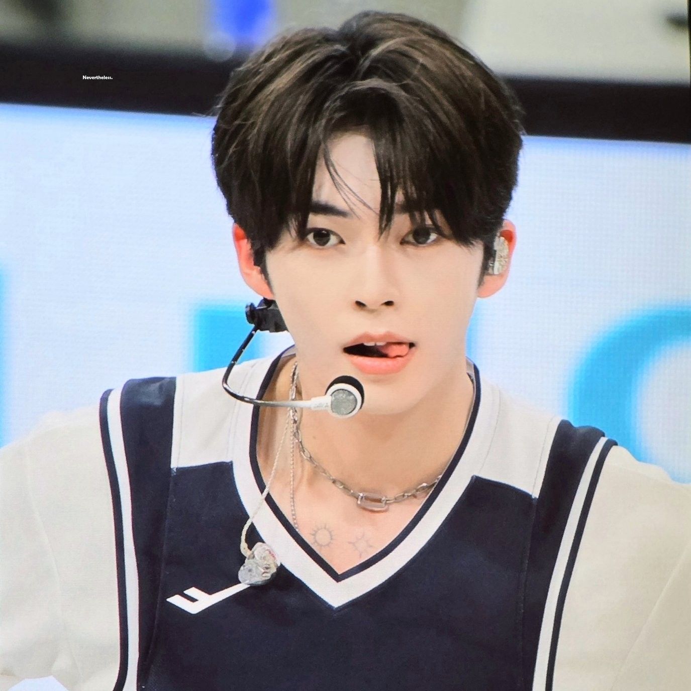 Behind-the-scenes cut of Sung Hanbin (ZEROBASEONE)