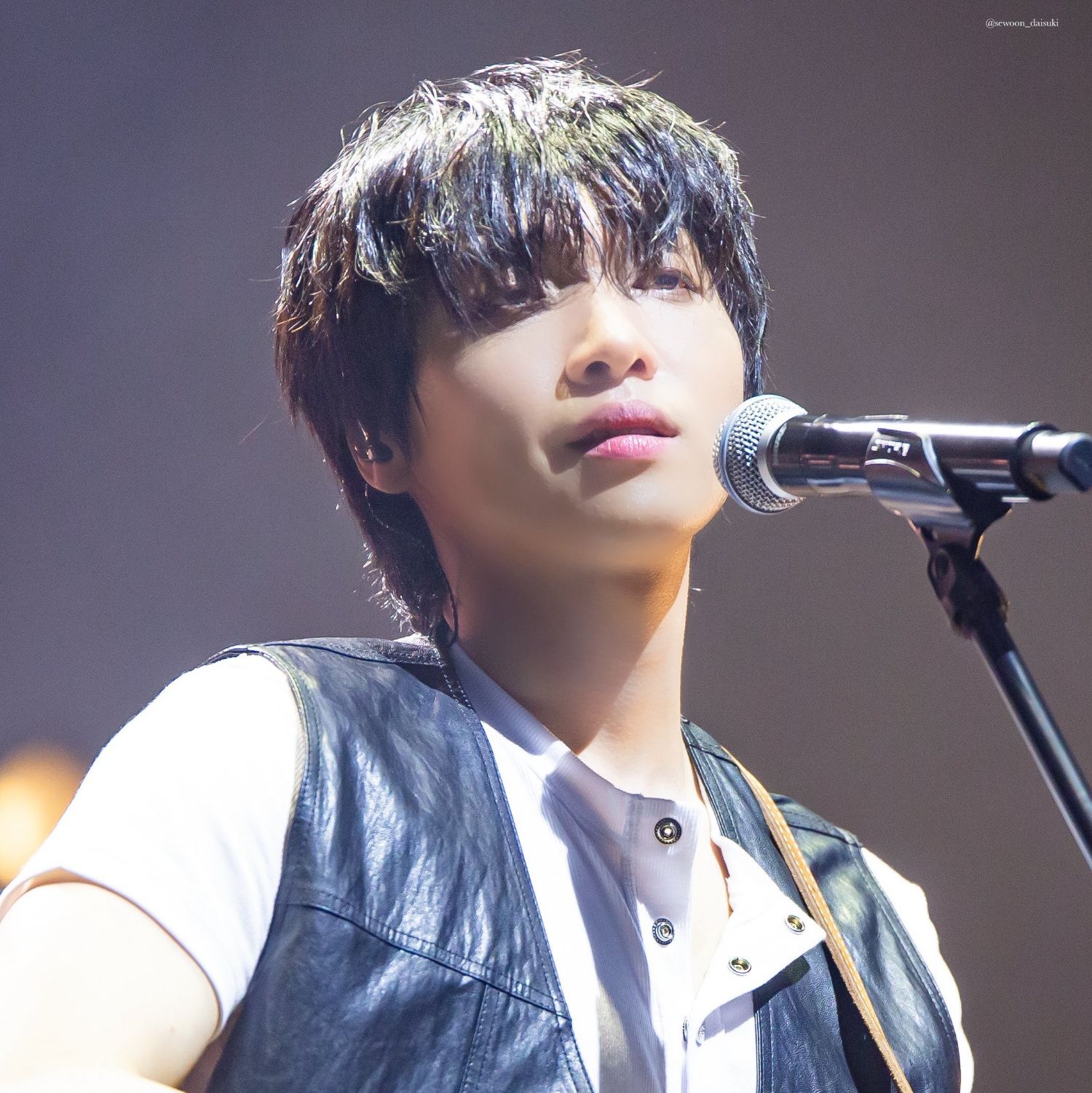 Recent activity shot of Jeong Sewoon