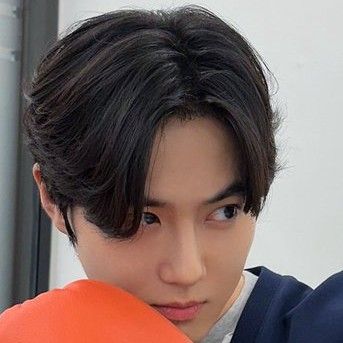 Behind-the-scenes cut of Suho (EXO)