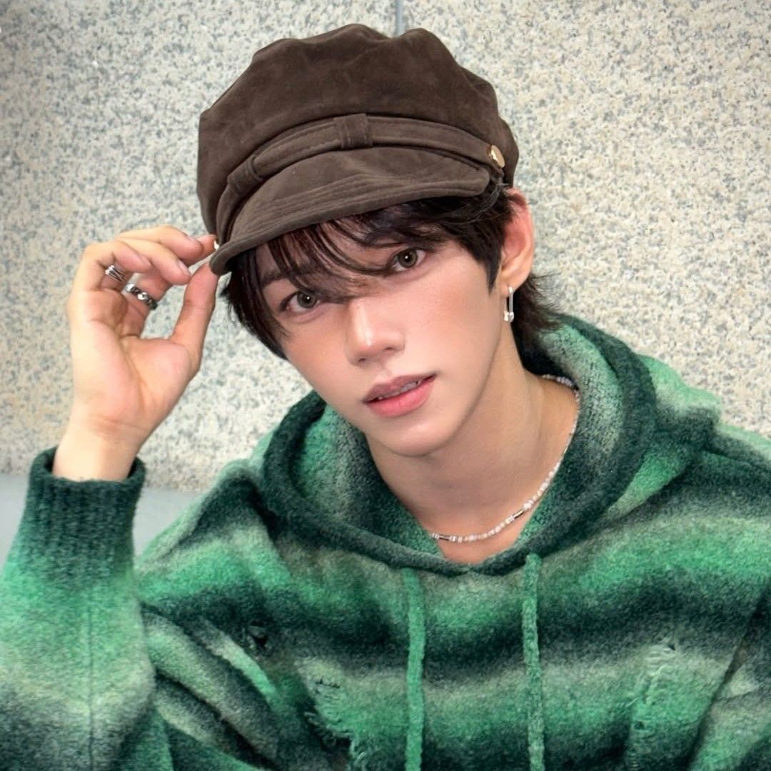 Recent activity shot of JL (AHOF)