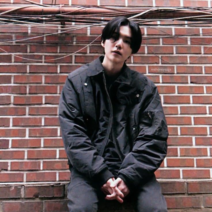 Potret di balik layar SUGA (BTS)