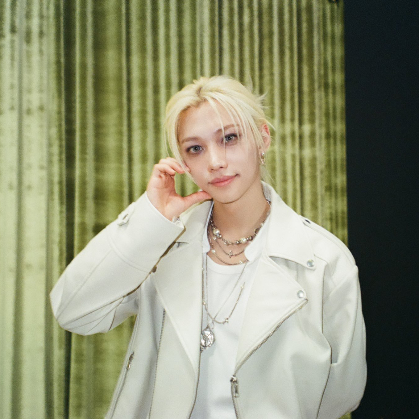 Behind-the-scenes cut of Stray Kids