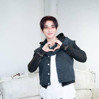 Recent activity shot of Joshua (SEVENTEEN)