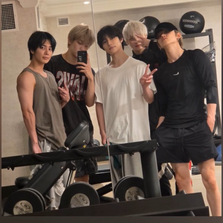 Behind-the-scenes cut of TOMORROW X TOGETHER