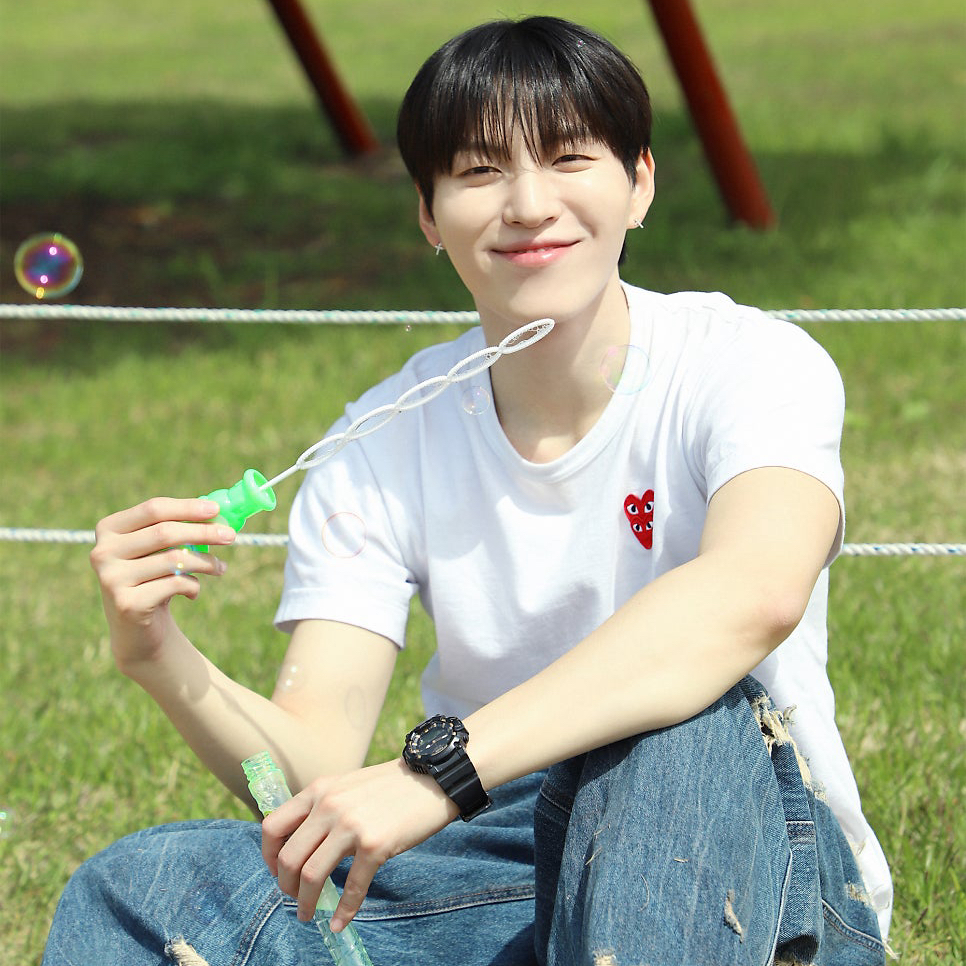 Latest photo of HEECHAN (DKB)