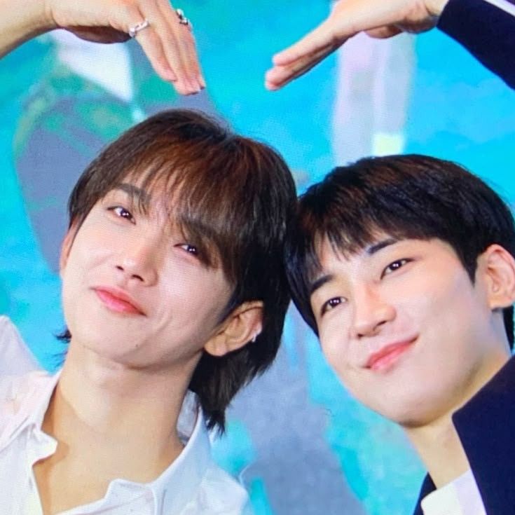 Recent activity shot of Wonwoo (SEVENTEEN)