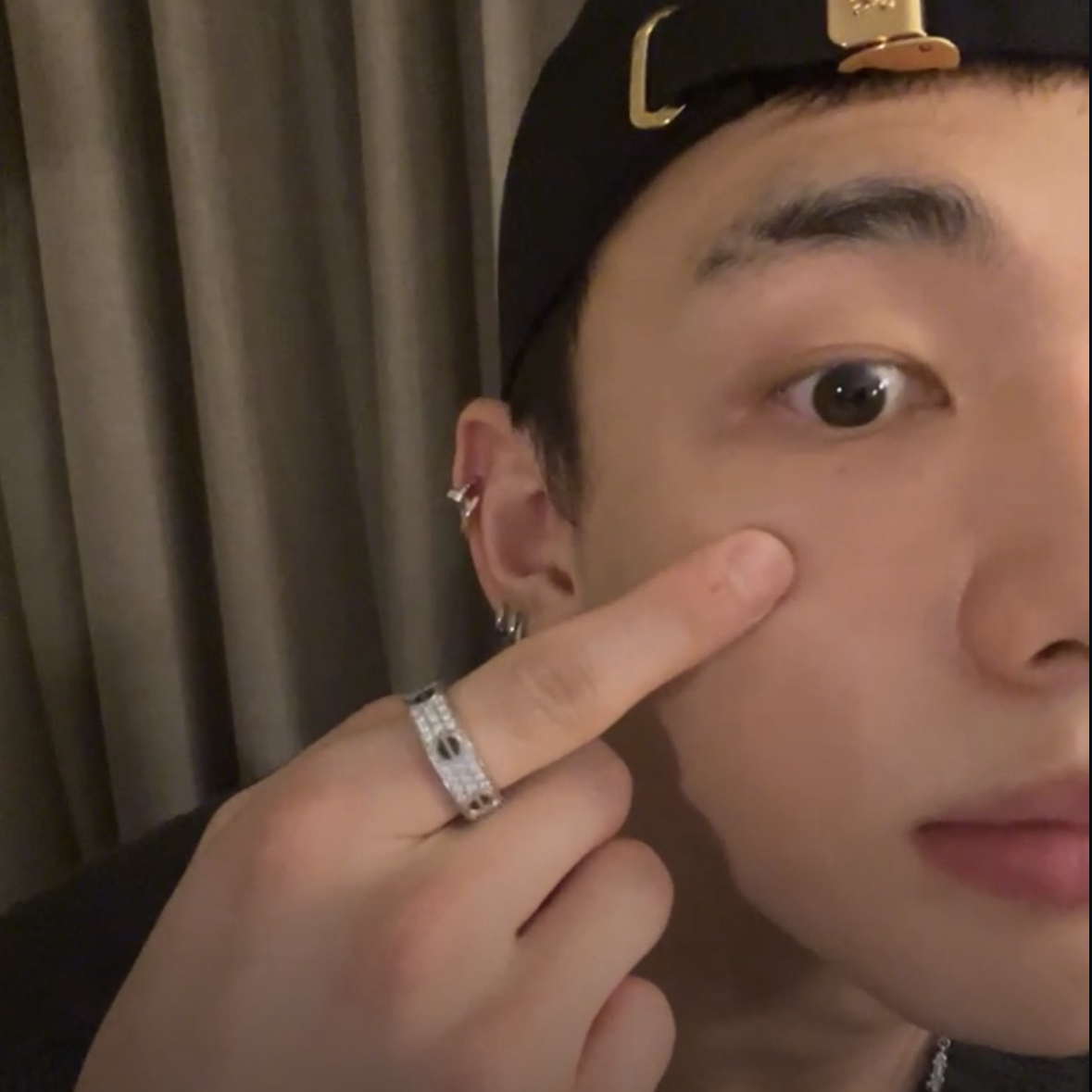 Latest photo of Hyunjin (Stray Kids)