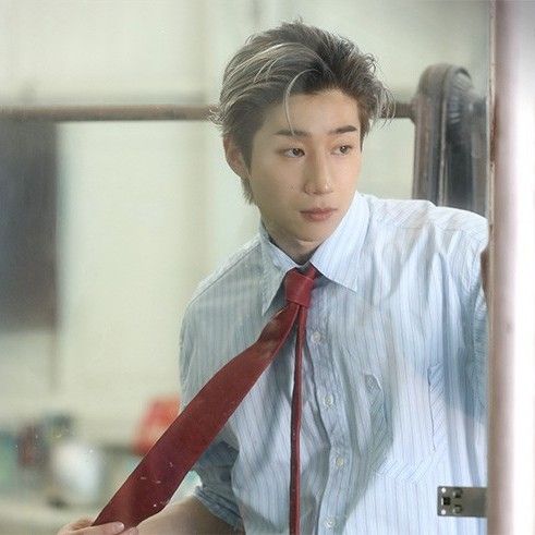 Behind-the-scenes cut of Han Seungwoo