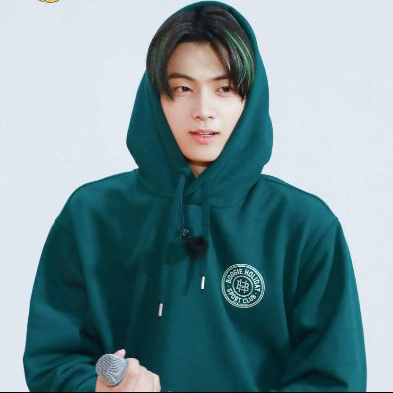 Foto aktivitas terbaru ENHYPEN