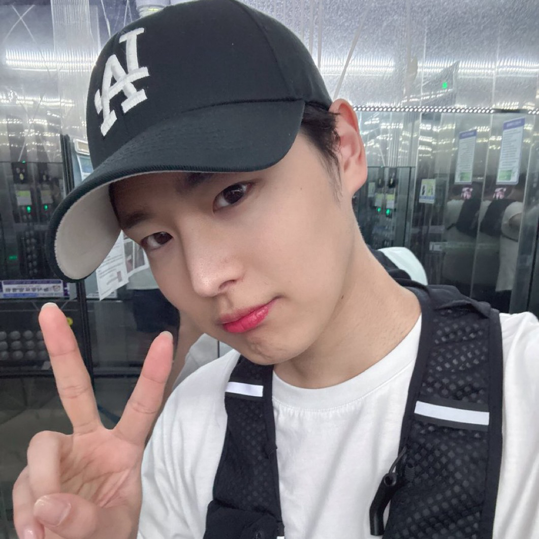 Latest photo of Choi Byungchan