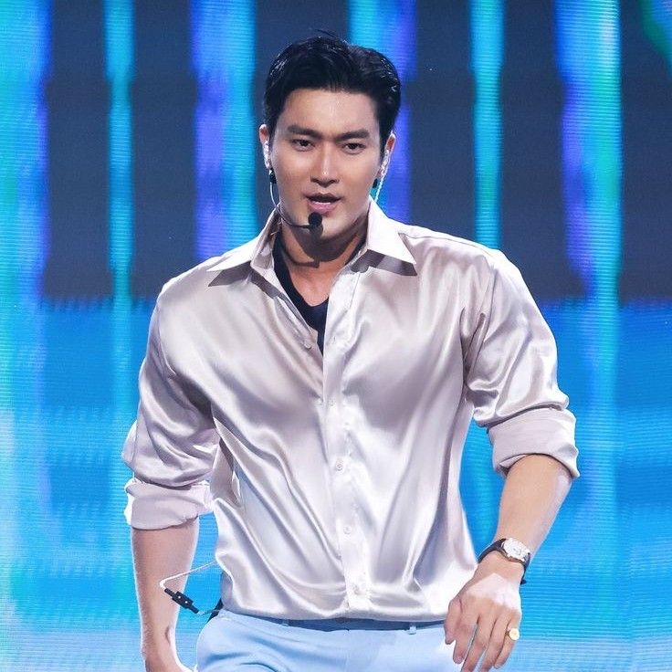 Latest photo of Siwon (Super Junior)