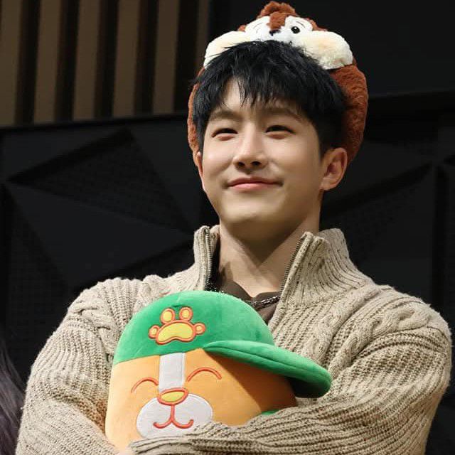 A moment captured by Jinjin (ASTRO)'s fan