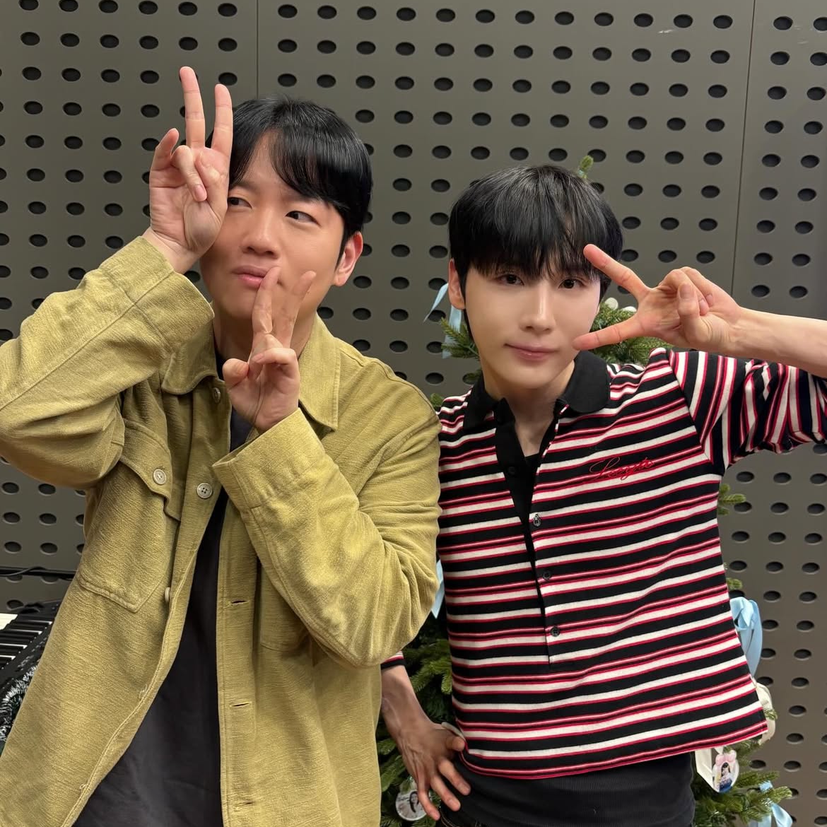 Latest photo of Jeon Woong (AB6IX)