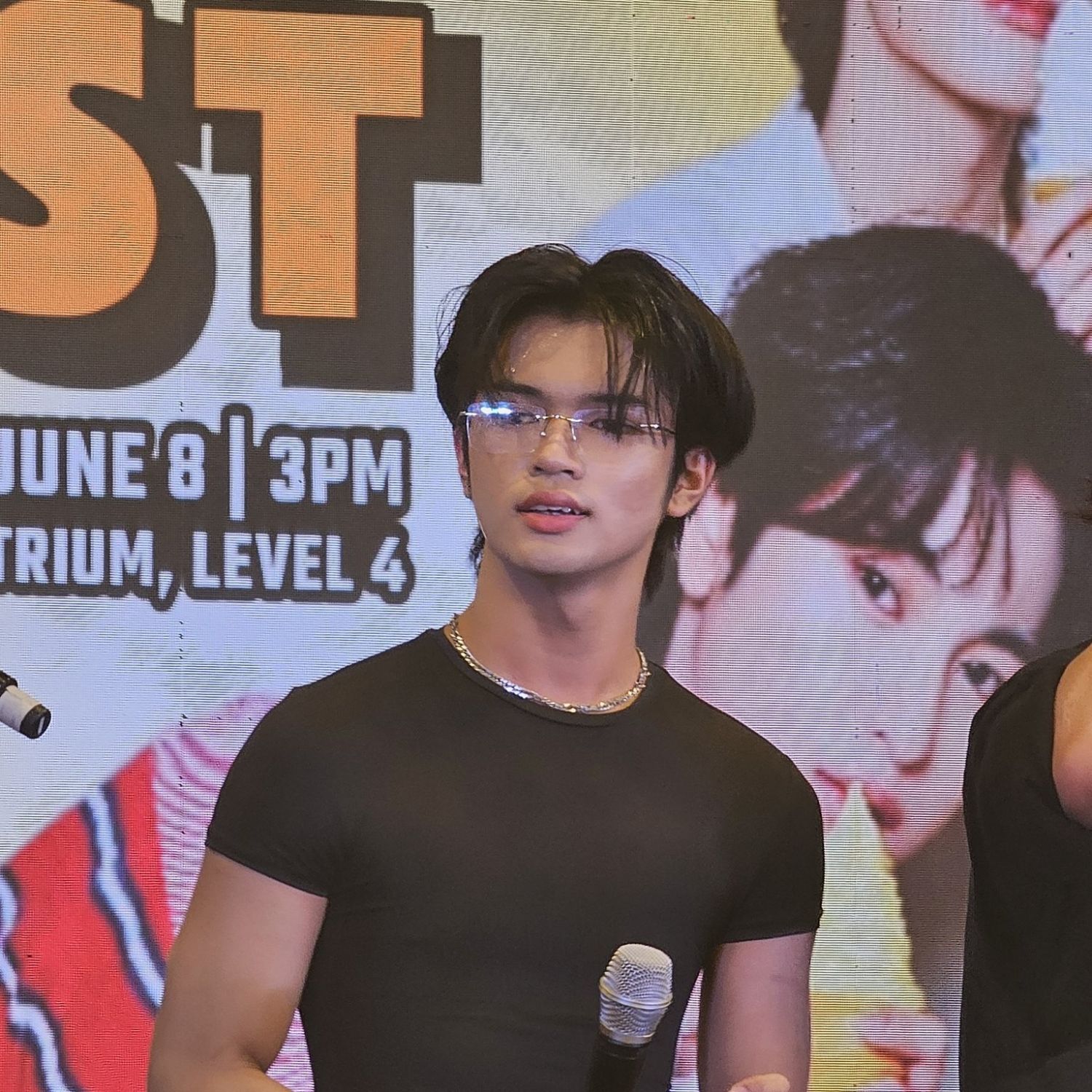 Behind-the-scenes cut of Jeromy (HORI7ON)