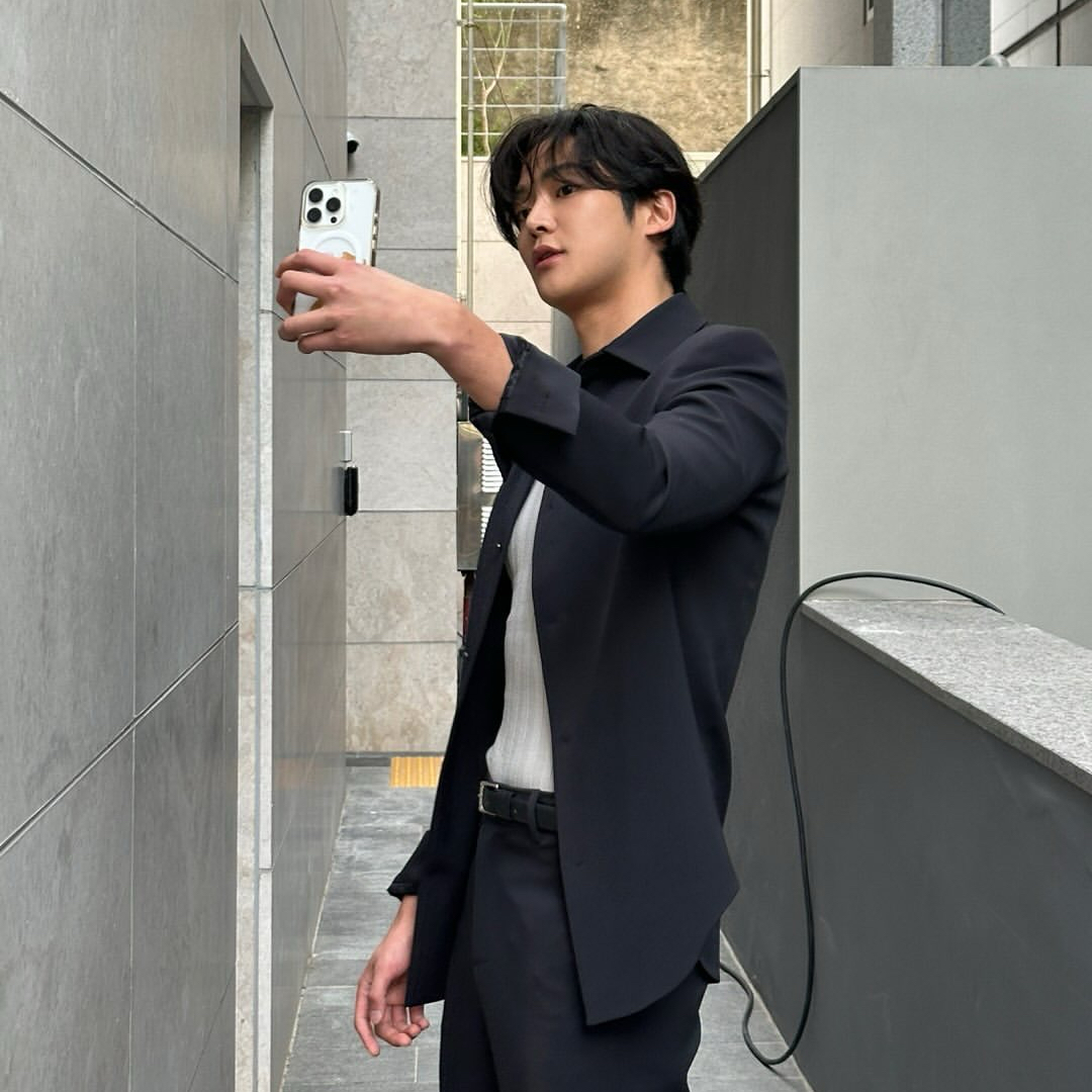 Recent activity shot of Rowoon