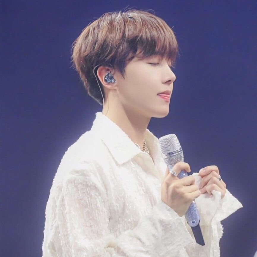 A moment captured by j-hope (BTS)'s fan