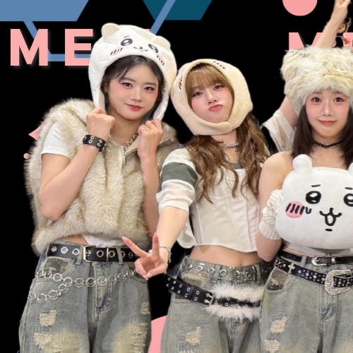 A moment captured by ME:I's fan