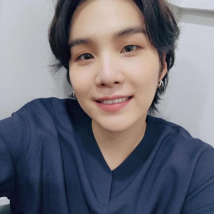 Potret di balik layar SUGA (BTS)