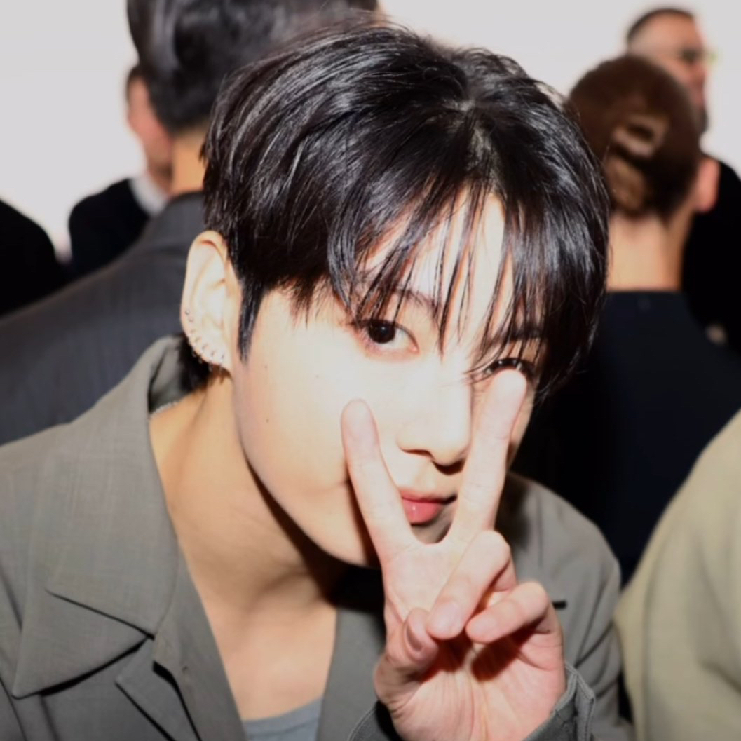 柾國 (防彈少年團)的最新活動照片