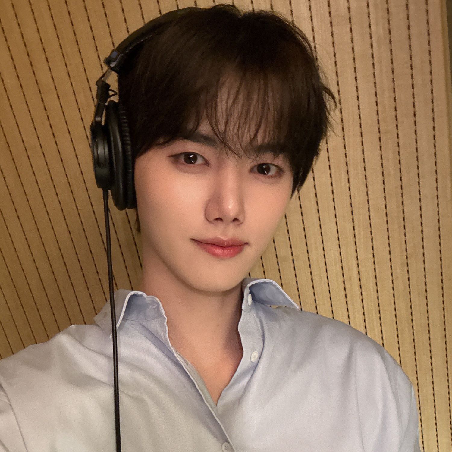 Behind-the-scenes cut of Minhee (CRAVITY)