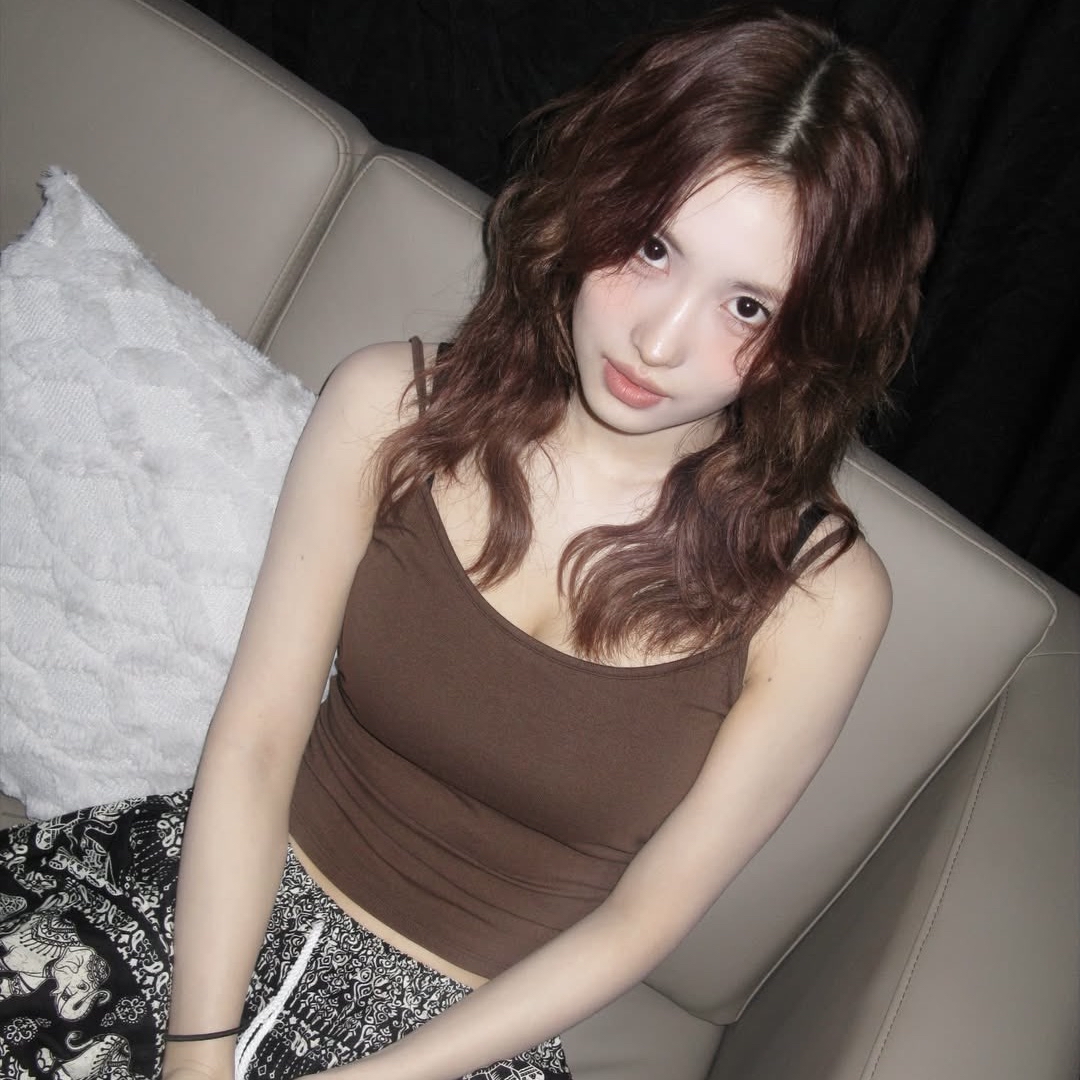 Momo (TWICE)的幕後花絮