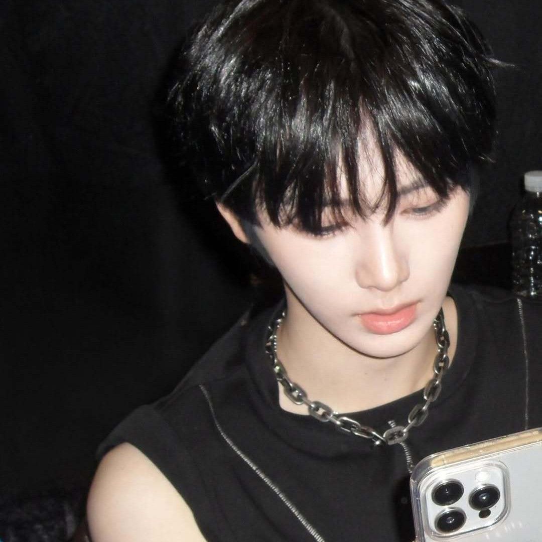 Recent activity shot of Zhou Anxin (ALPHA DRIVE ONE)