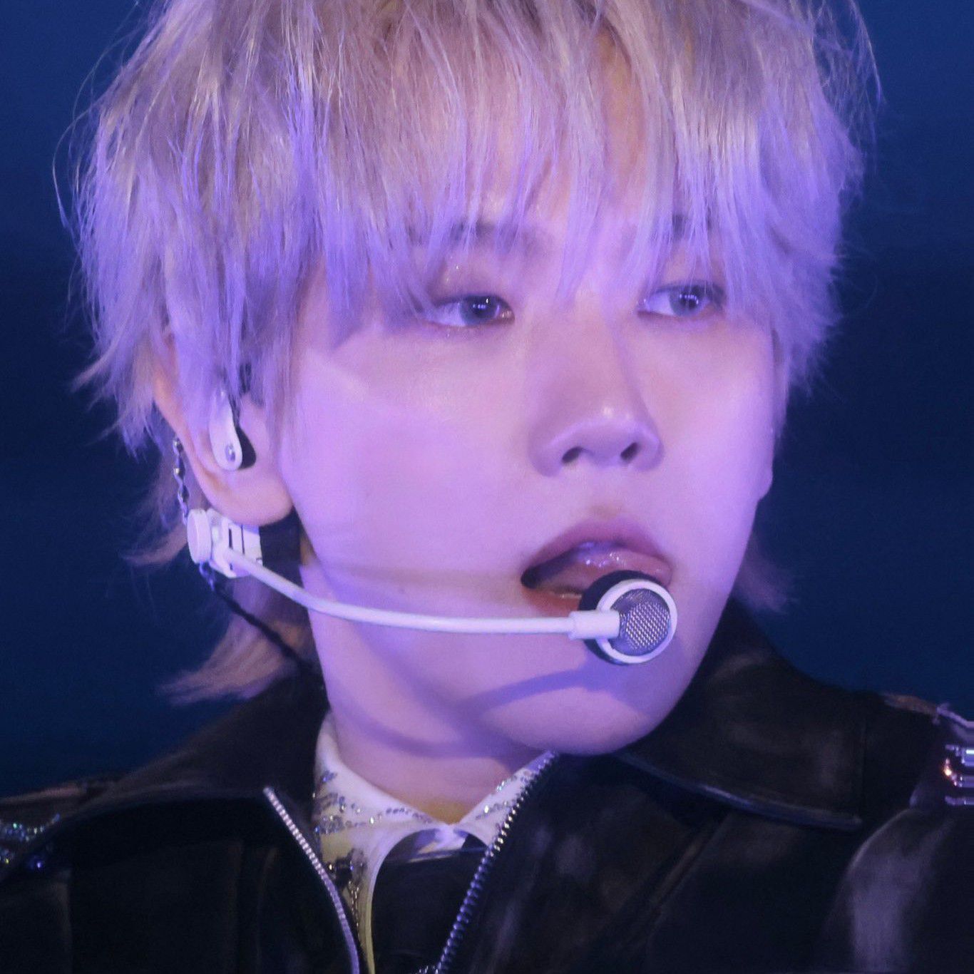 Behind-the-scenes cut of Baekhyun (EXO)
