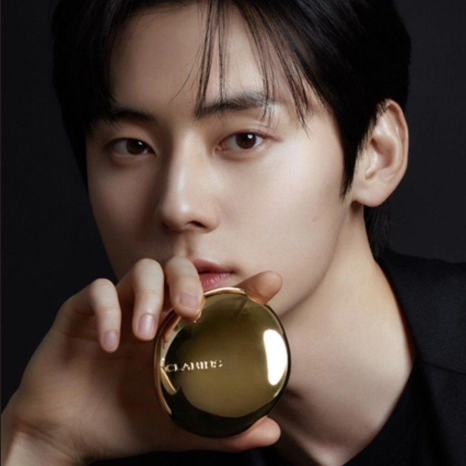 Behind-the-scenes cut of Hwang Minhyun