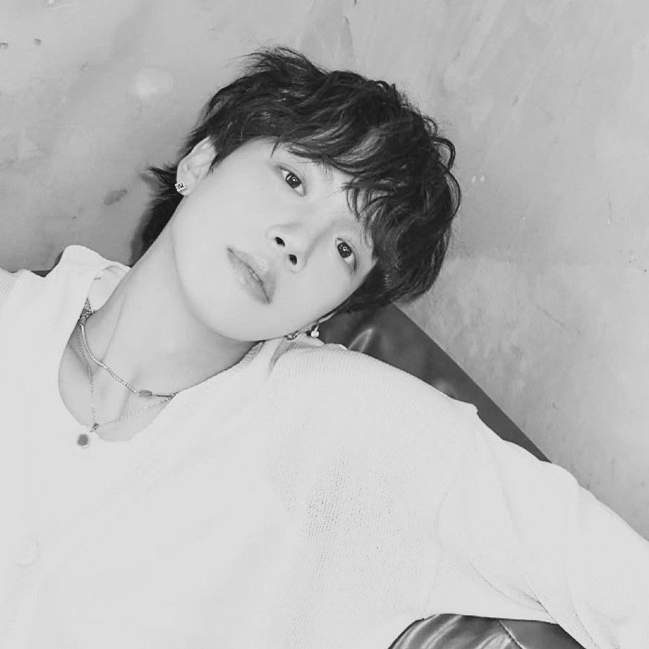 Behind-the-scenes cut of Lim Youngmin