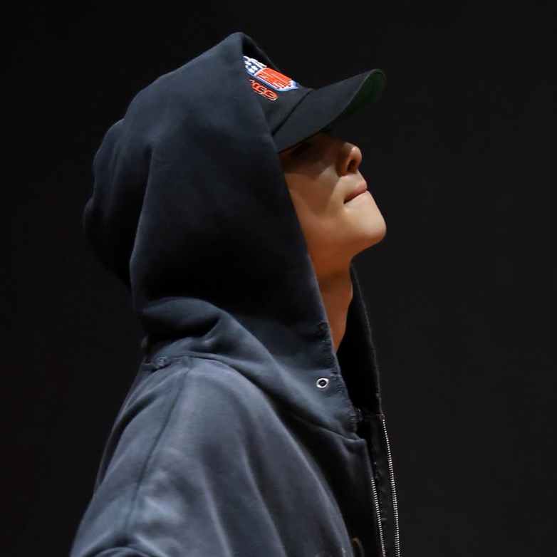 NI-KI (ENHYPEN)的最新照片