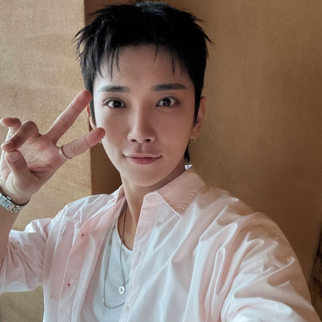 Recent activity shot of Joshua (SEVENTEEN)