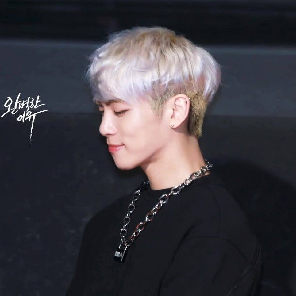Latest photo of Jonghyun (SHINee)