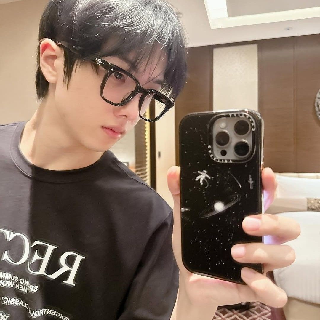 A moment captured by Jisung (NCT DREAM)'s fan