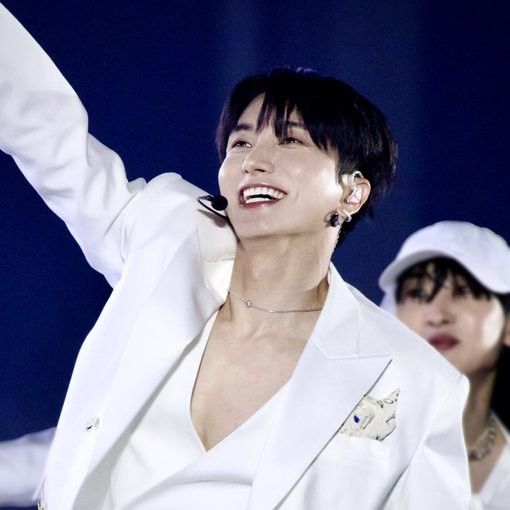 A moment captured by Leeteuk (Super Junior)'s fan